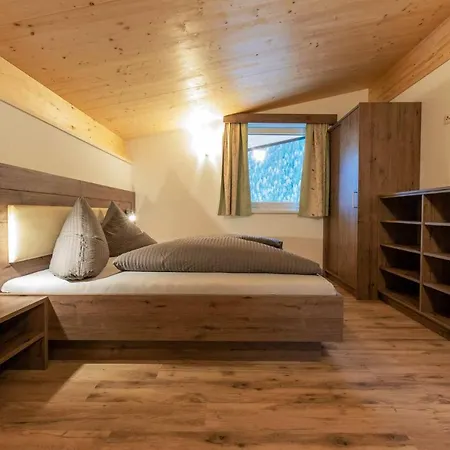 Gipfelblick Apartman *