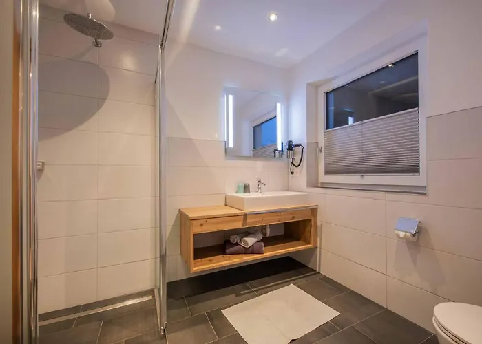 Gipfelblick * 施图拜河谷新施蒂夫特