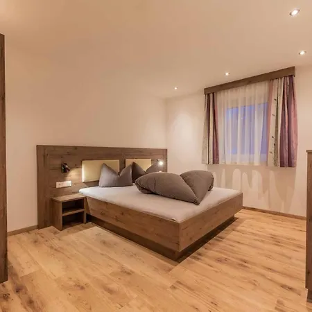 Gipfelblick * Neustift im Stubaital